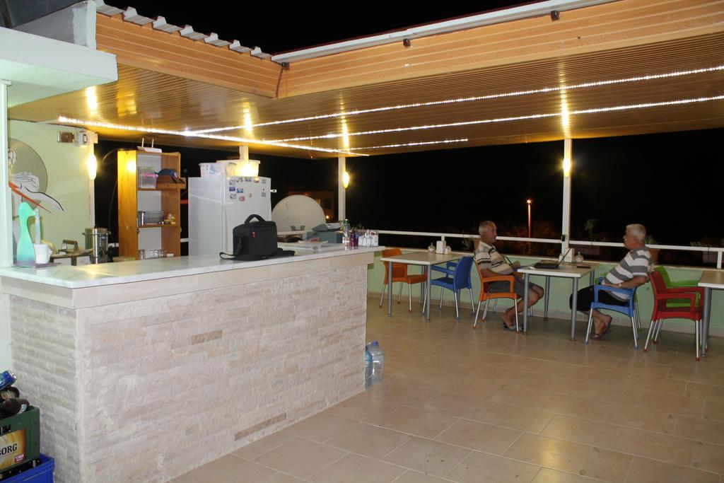 Guzelcamlı Zeus Apart Pansiyon מראה חיצוני תמונה