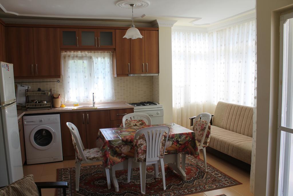 Guzelcamlı Zeus Apart Pansiyon מראה חיצוני תמונה