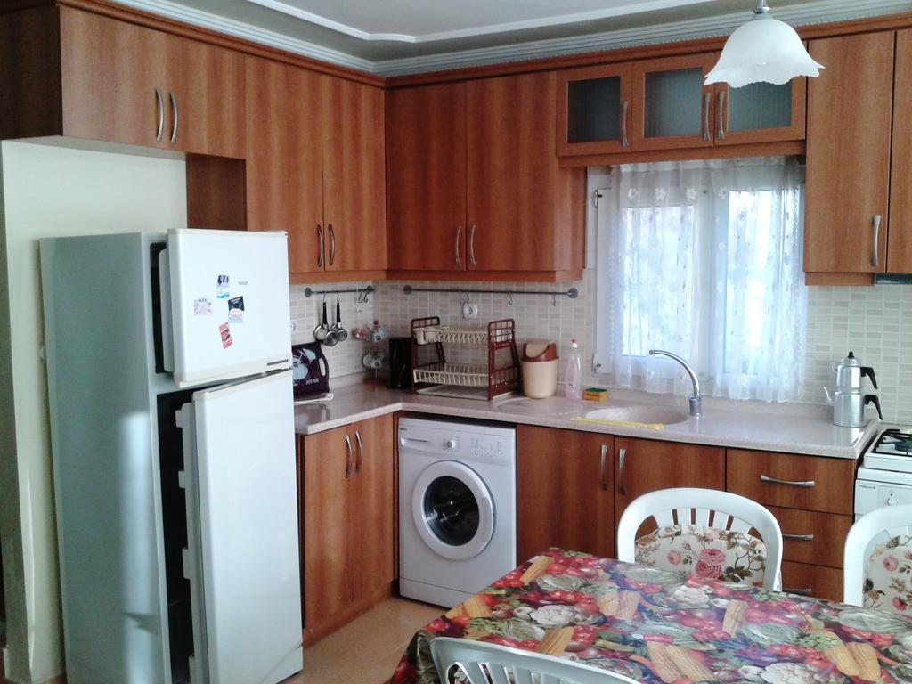 Guzelcamlı Zeus Apart Pansiyon מראה חיצוני תמונה