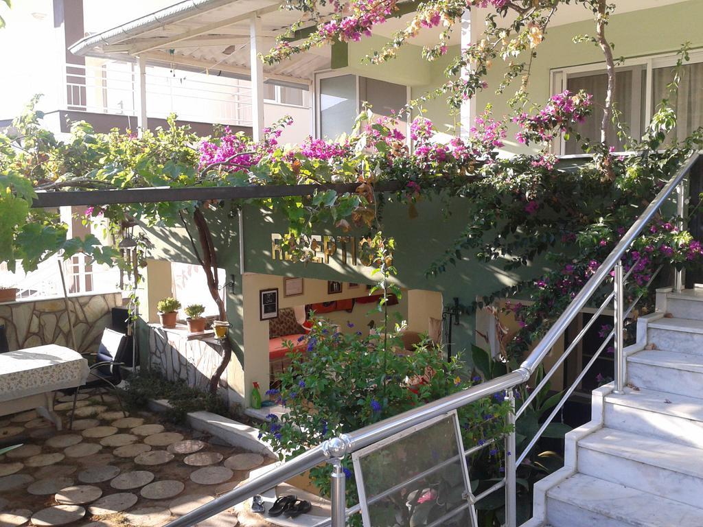 Guzelcamlı Zeus Apart Pansiyon מראה חיצוני תמונה